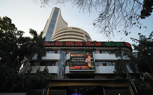 Sensex Today Ends Marginally Lower | Nifty Holds 23,500 | HUL Drops 3%, Eicher Motors Up 7%