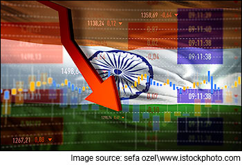 Sensex Today Tops 60,000-Mark| Nifty Near 17,700 | Kotak Mahindra Bank, Nestle & HUL Top Losers